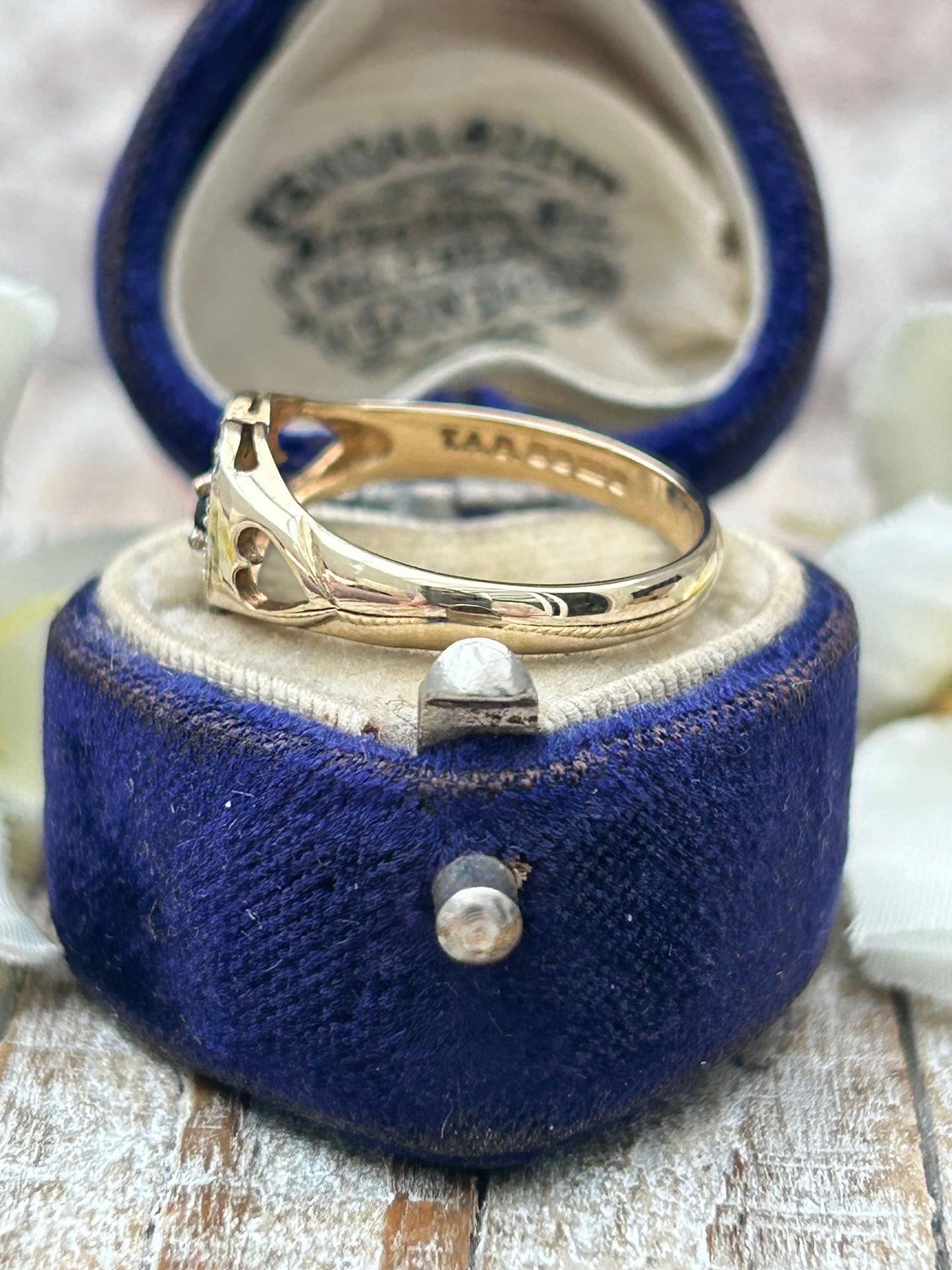 Vintage Sapphire and Diamond Heart Ring 9 Carat Yellow Gold 1994