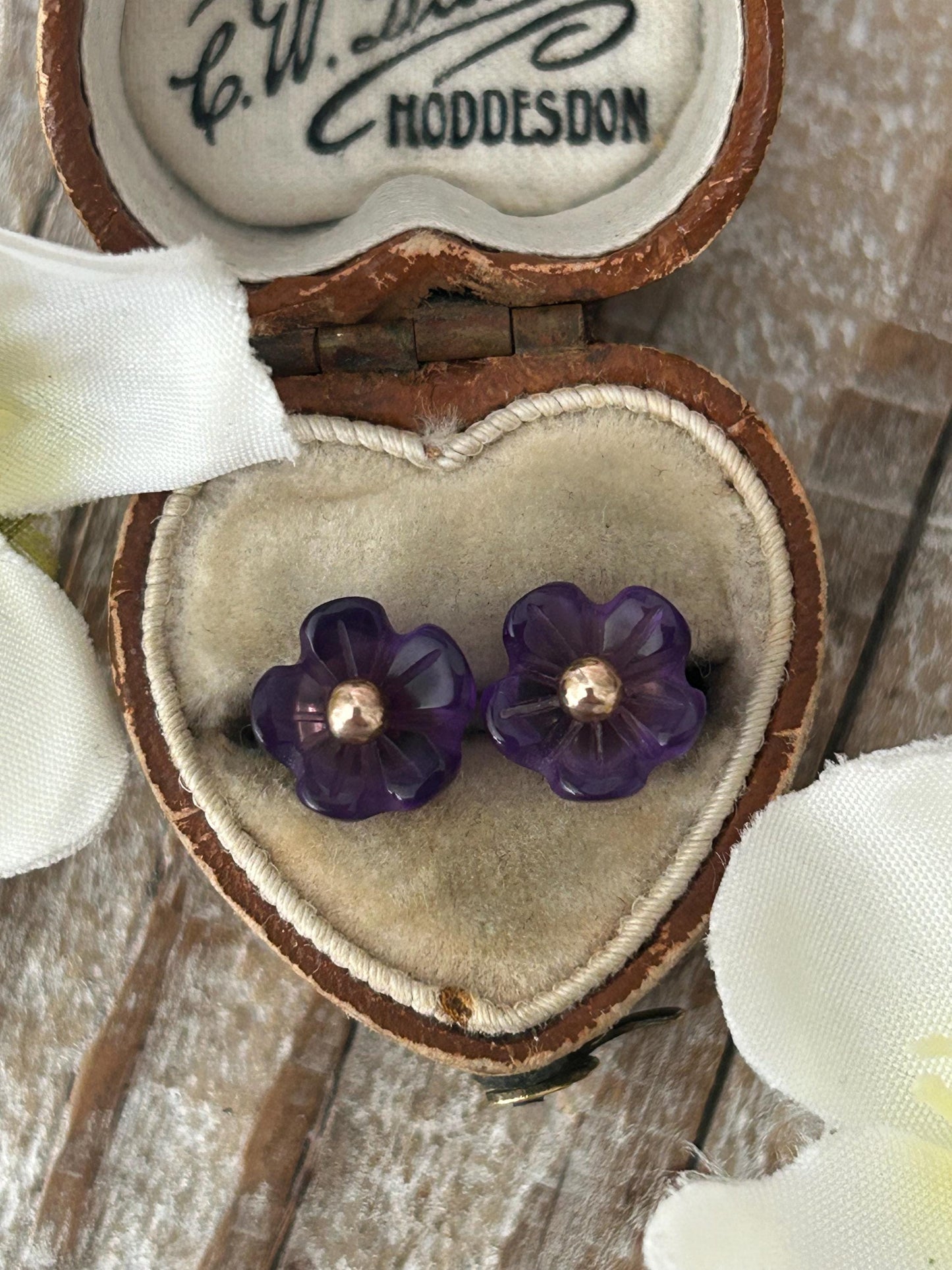 Vintage Amethyst Flower Stud Earrings 9 Carat Yellow Gold