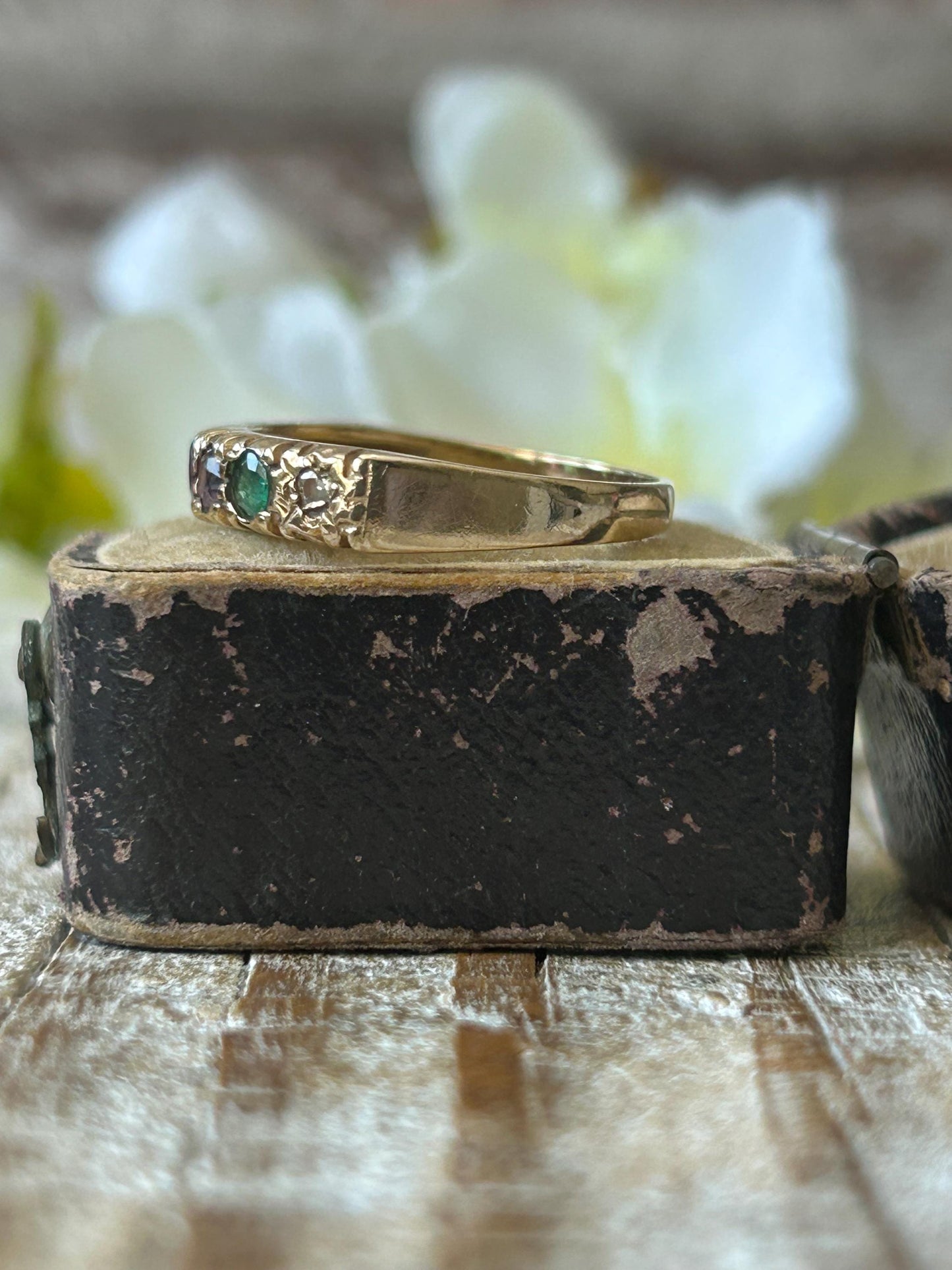 Vintage DEAREST Acrostic Gemstone Ring 9 Carat Yellow Gold 1988