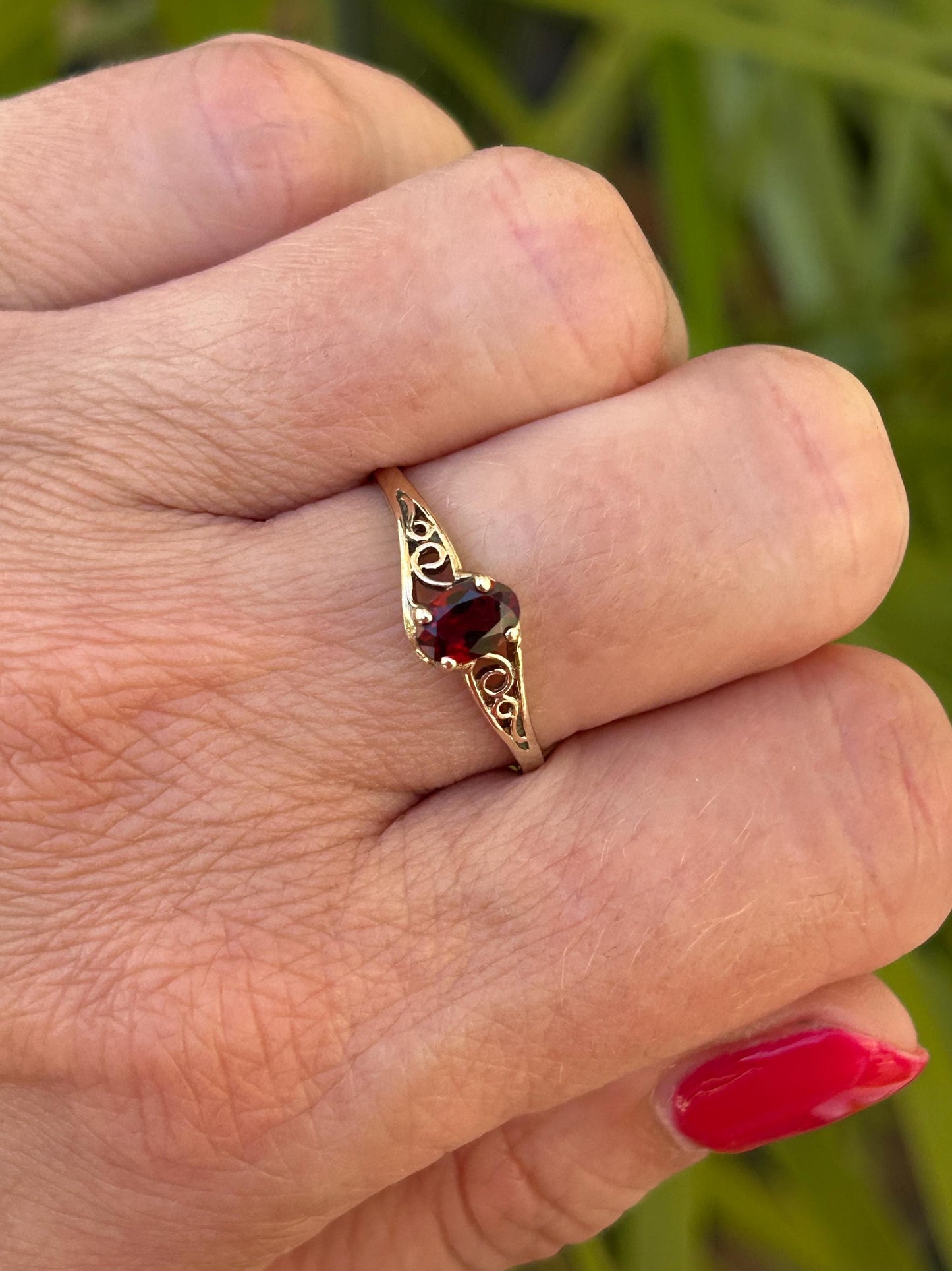 Vintage Garnet Solitaire Bypass Ring 9 Carat Yellow Gold 1994
