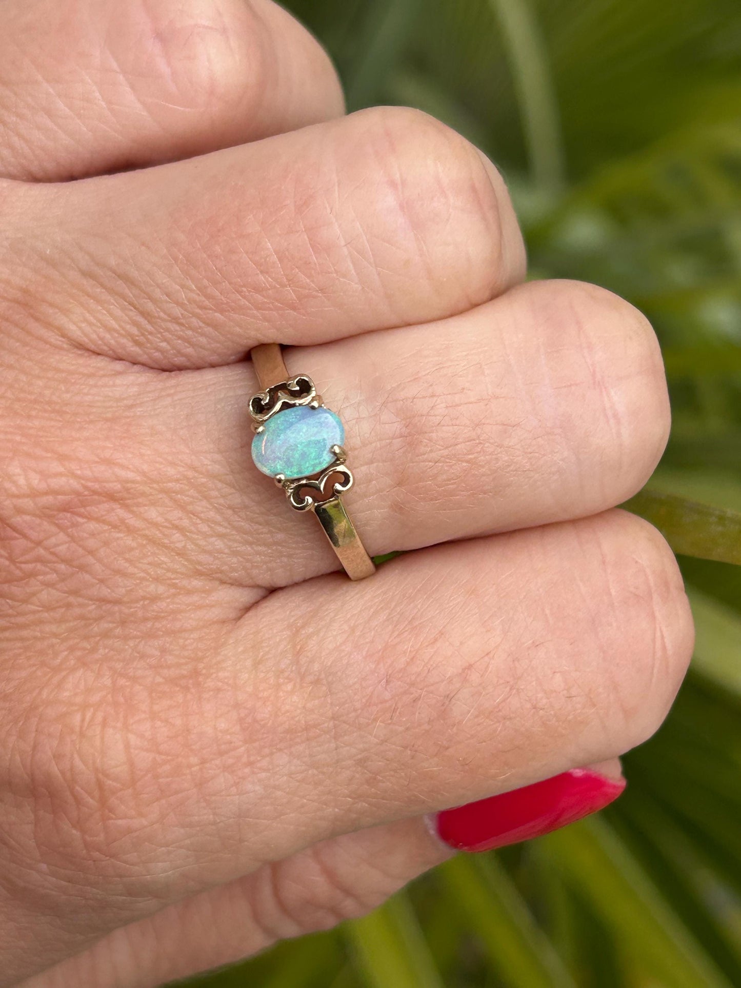 Vintage Opal Solitaire Ring 9 Carat Yellow Gold