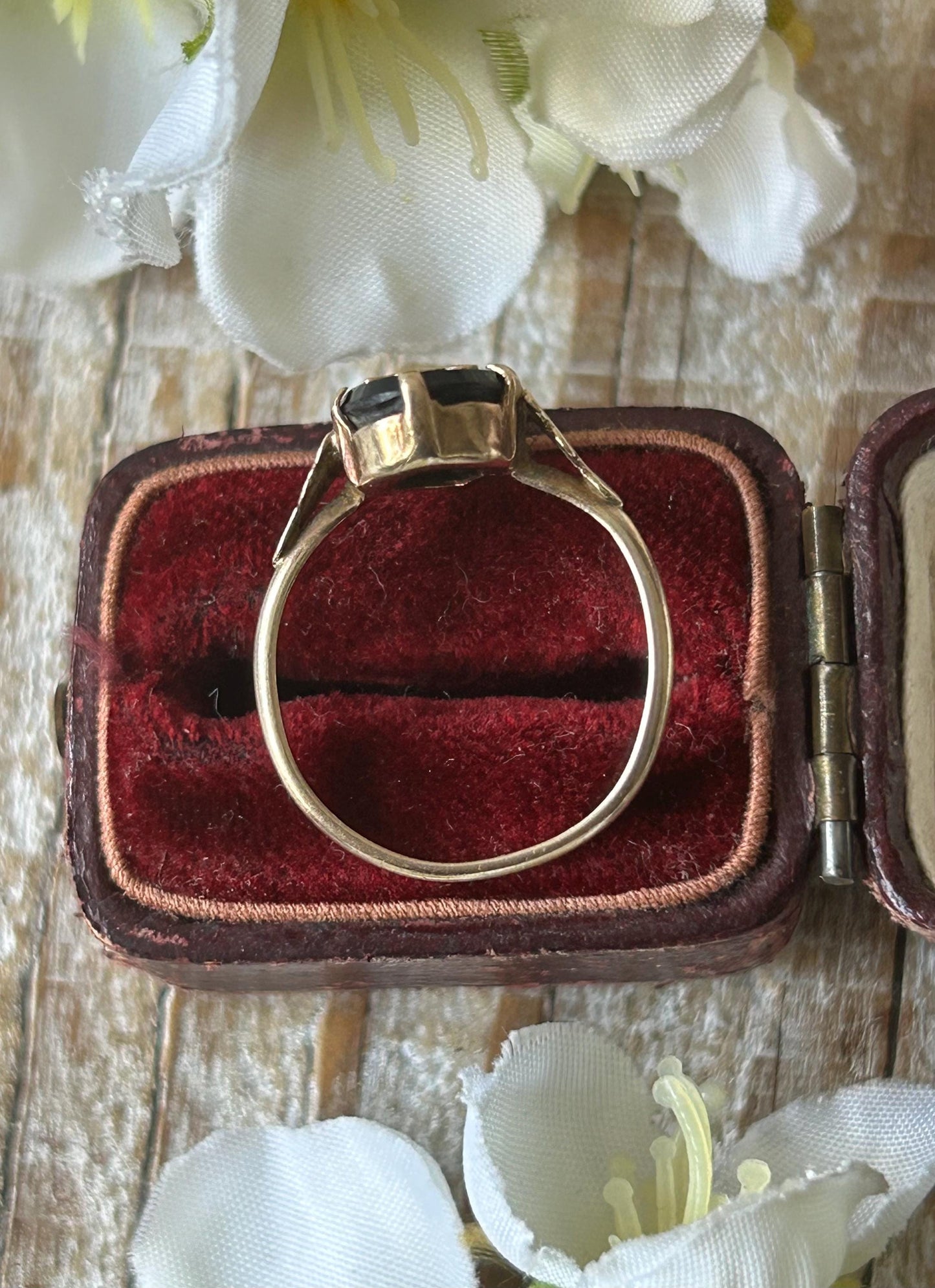 Antique Onyx Initial N Statement Ring 9 Carat Yellow Gold