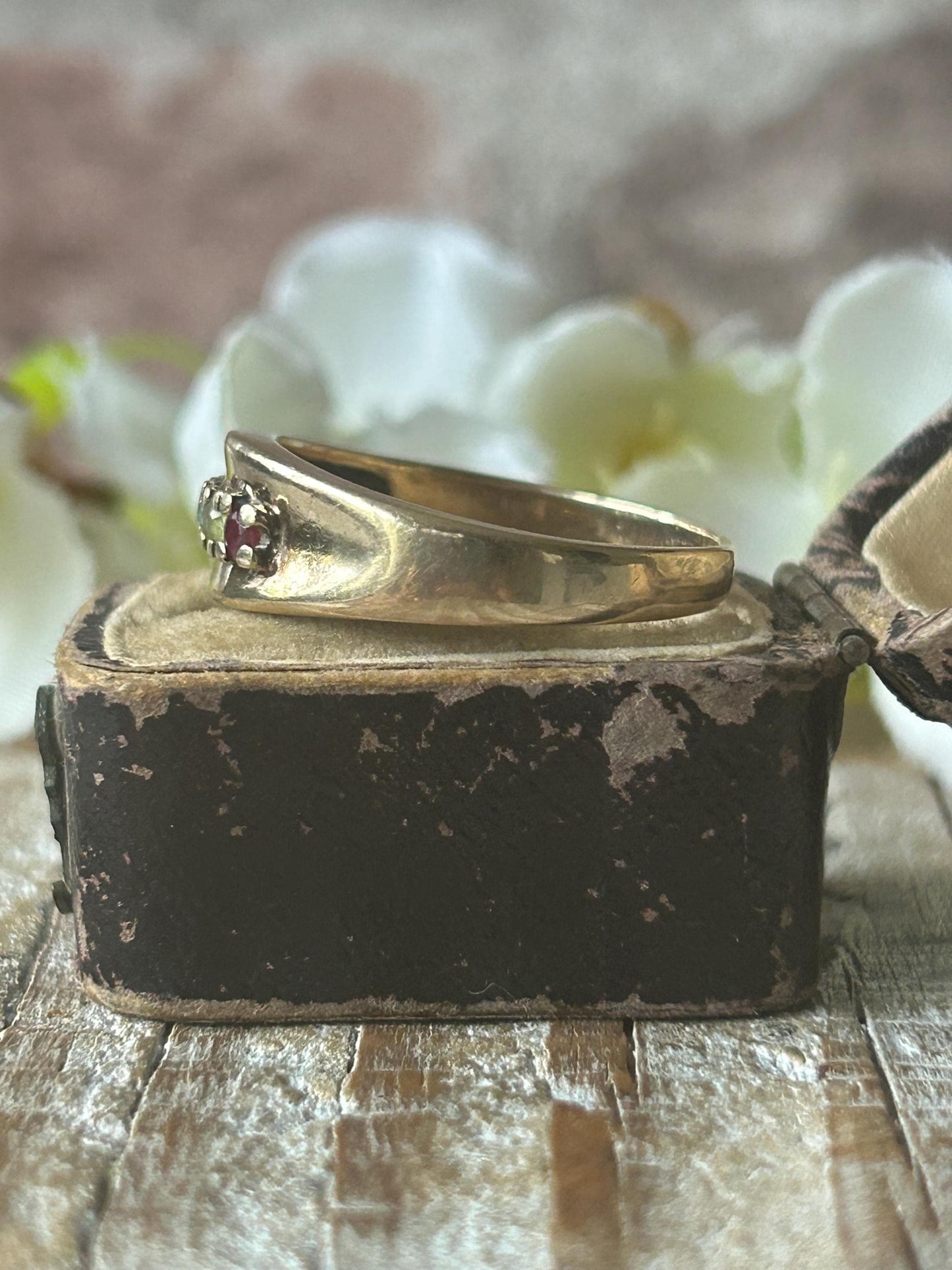 Vintage Emerald Topaz Peridot and Ruby Band Ring 9 Carat Yellow Gold