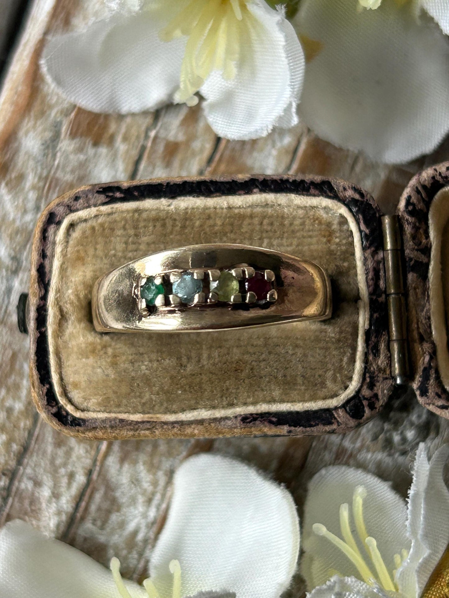 Vintage Emerald Topaz Peridot and Ruby Band Ring 9 Carat Yellow Gold