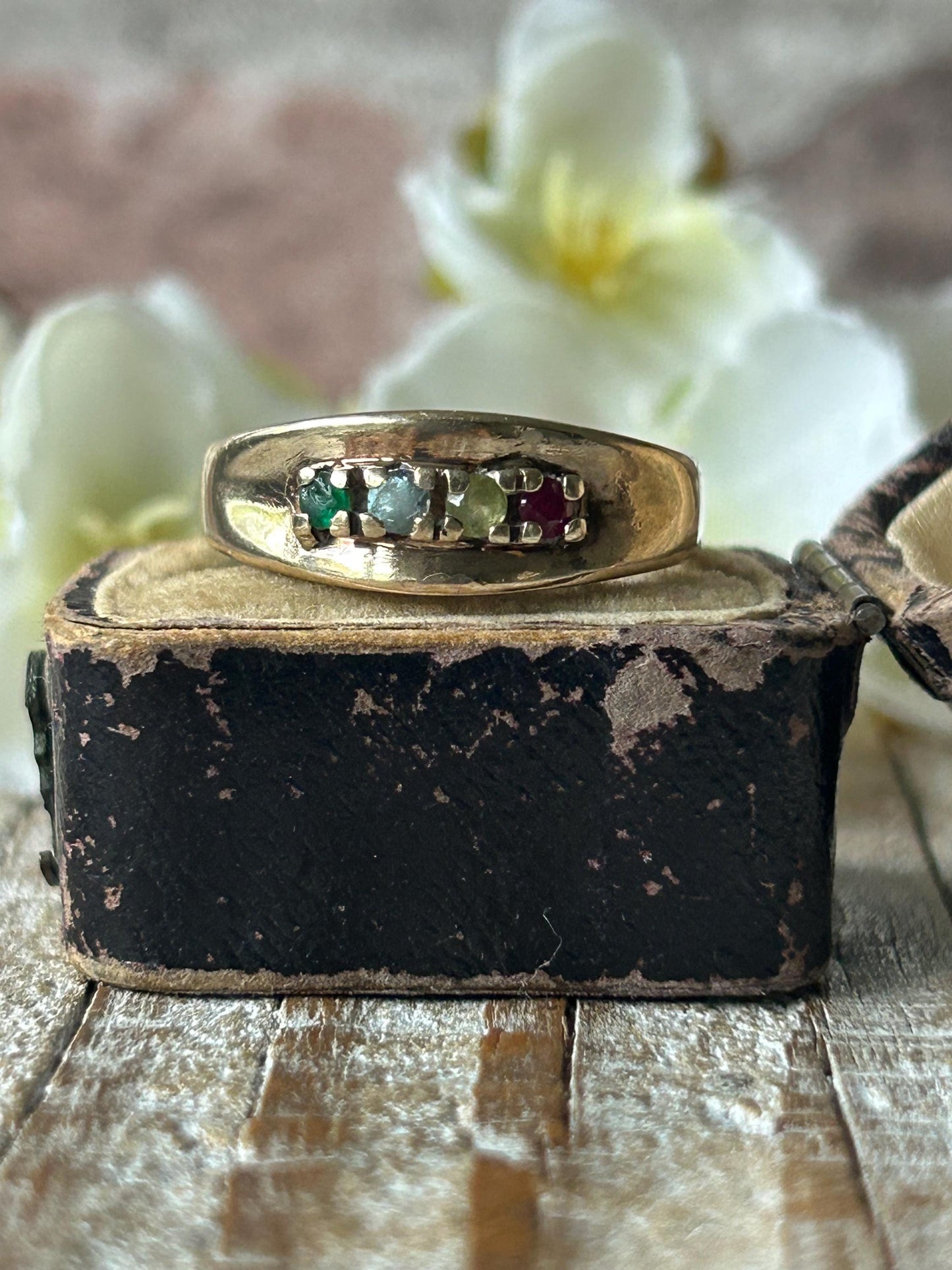 Vintage Emerald Topaz Peridot and Ruby Band Ring 9 Carat Yellow Gold