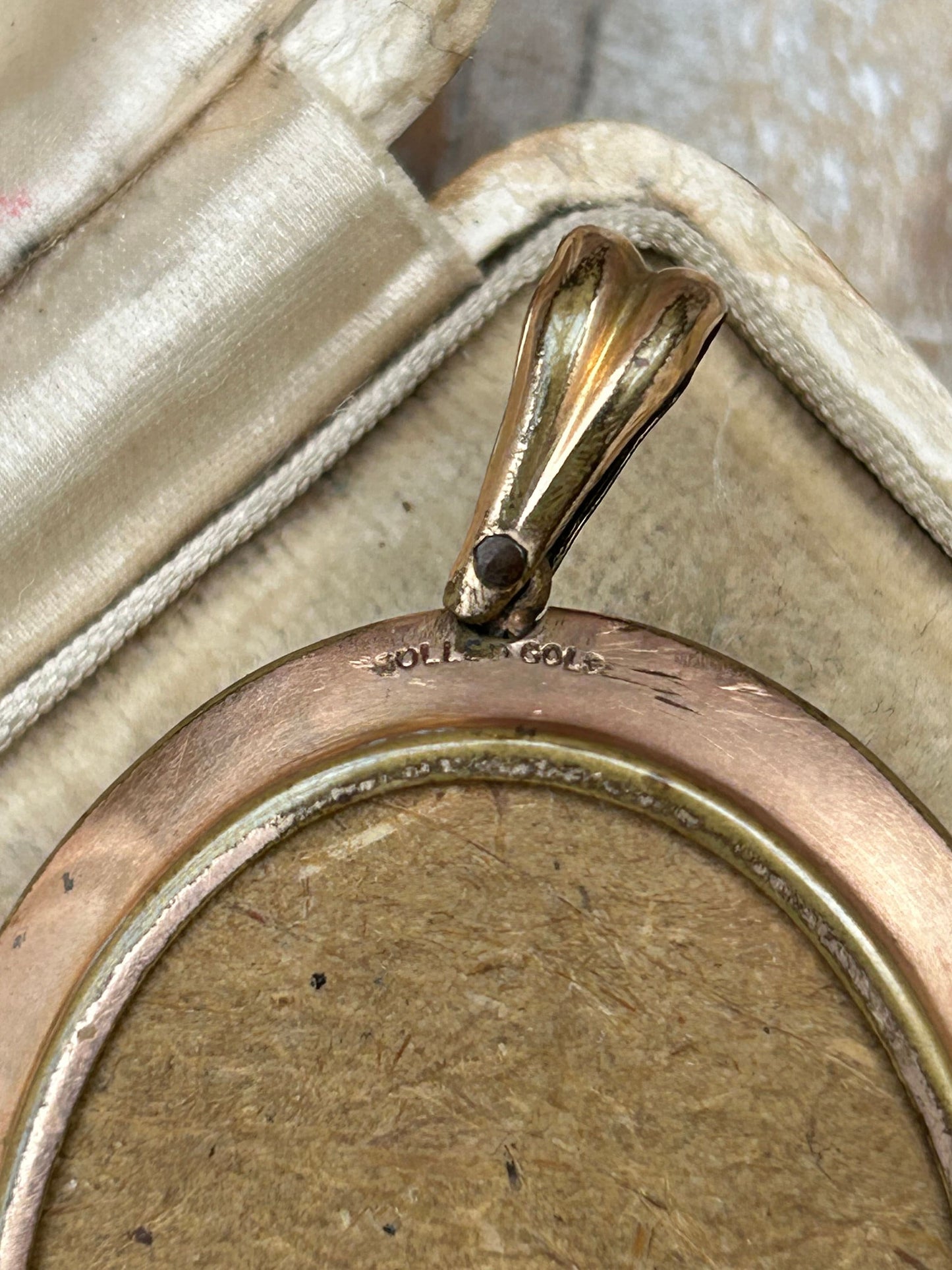 Antique Large Oval Rolled Gold Photo Locket Pendant
