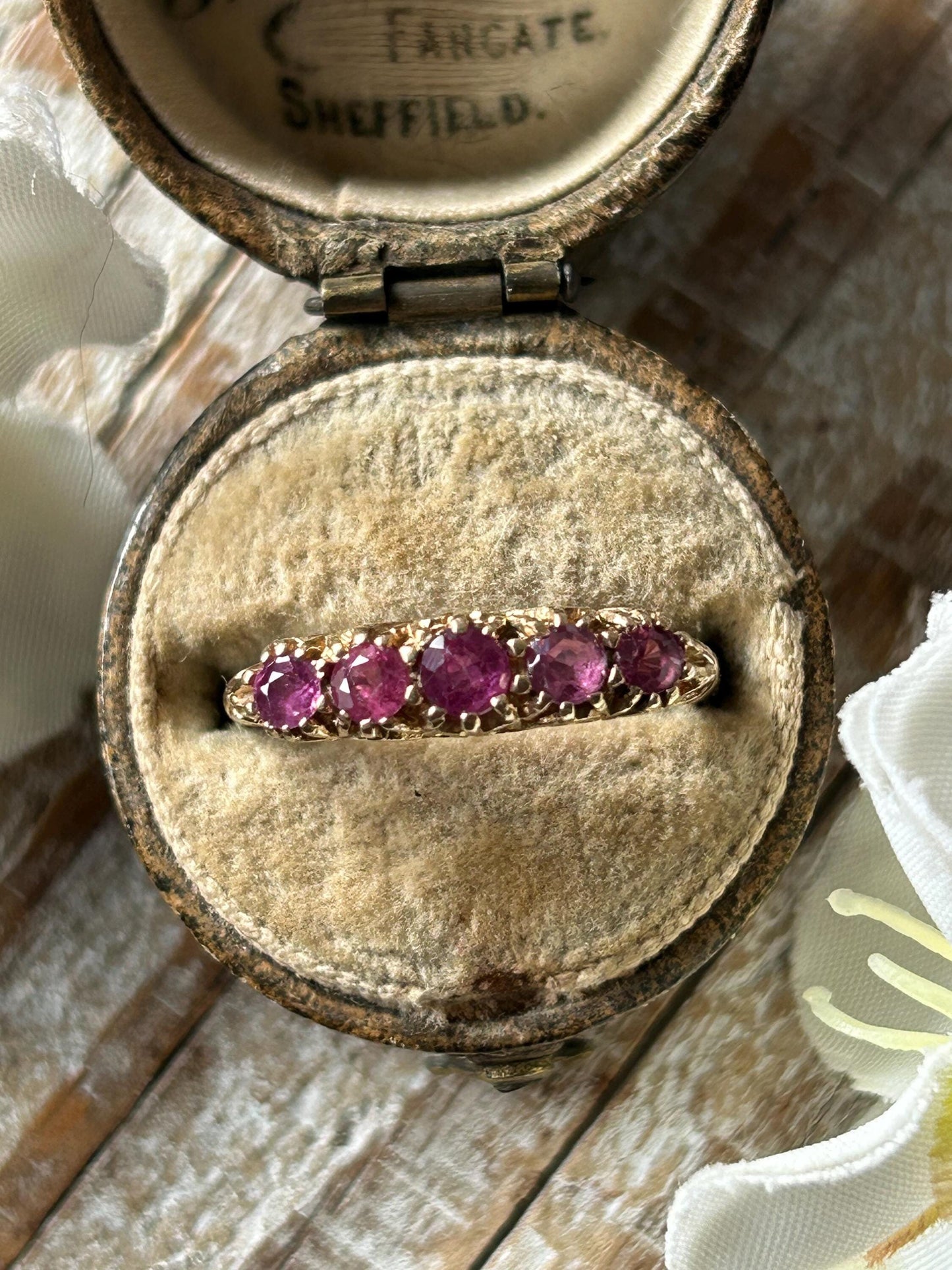 Vintage Ruby Gypsy Ring 9 Carat Yellow Gold 1987