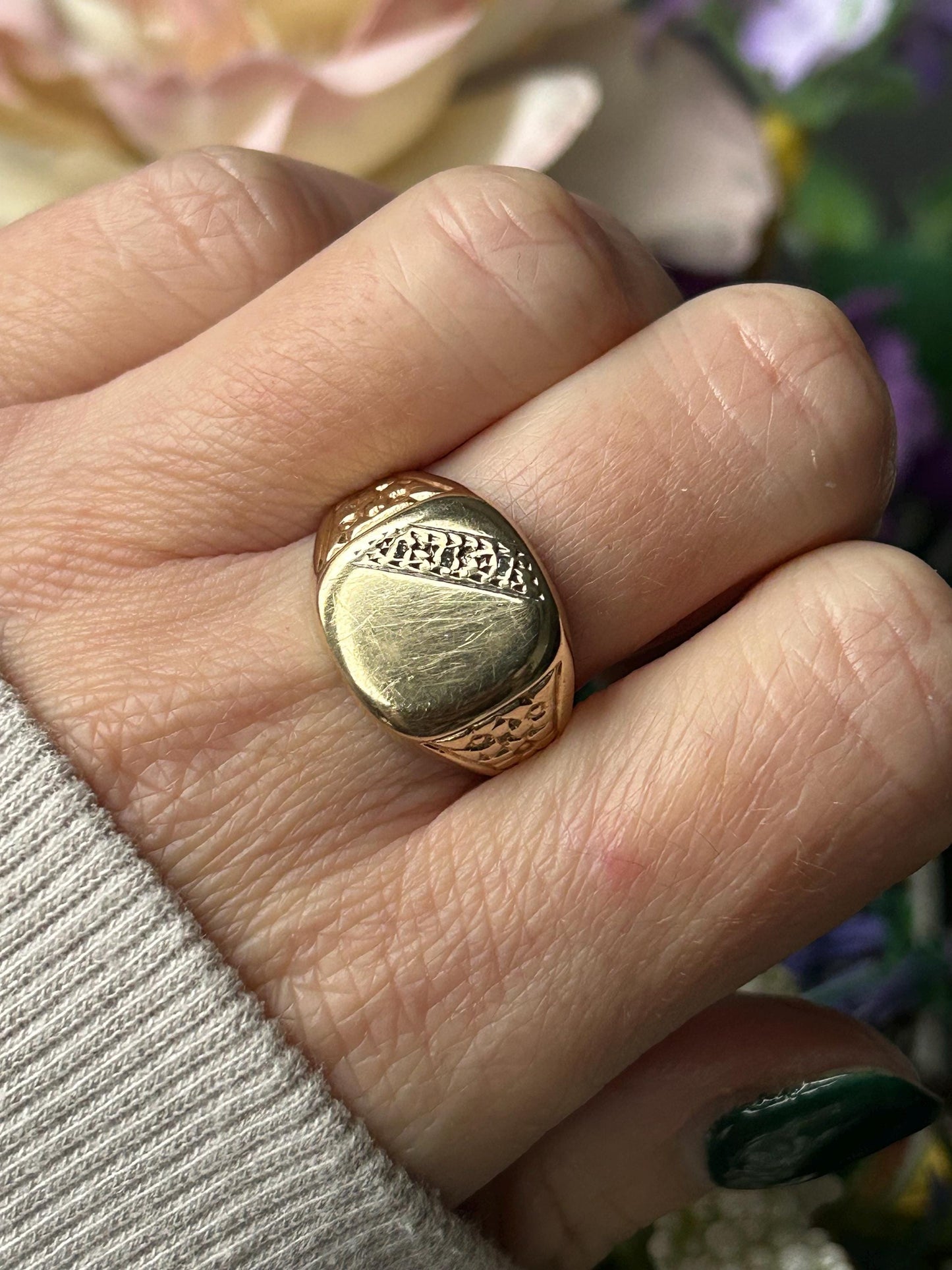 Vintage Floral Diamond Signet Ring 9 Carat Yellow Gold 1987