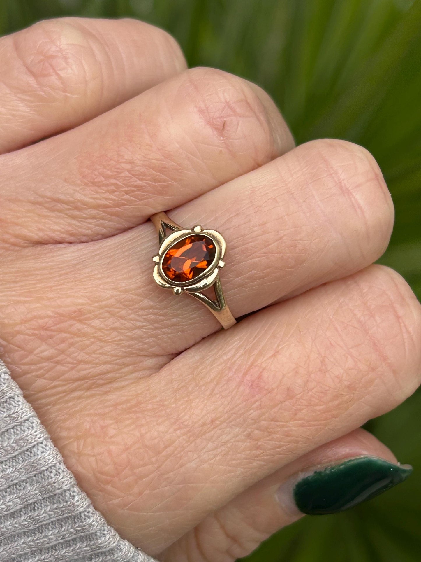 Vintage Ornate Citrine Solitaire Ring 9 Carat Yellow Gold 1991