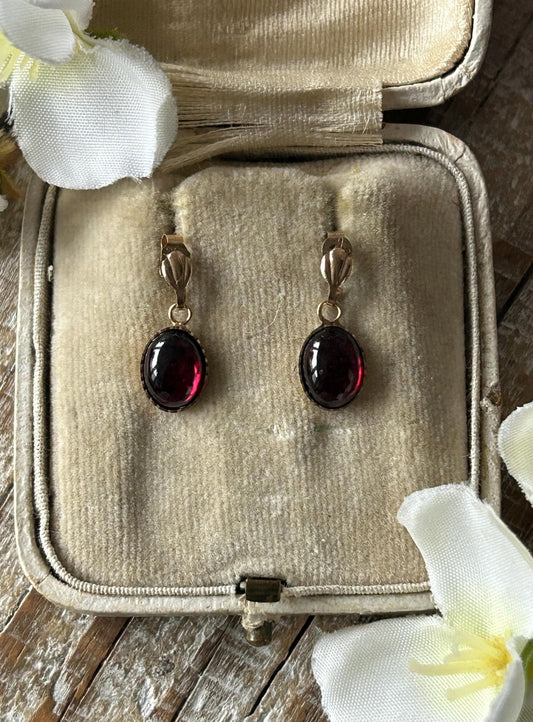 Vintage Oval Garnet Dangle Earrings 9 Carat Yellow Gold