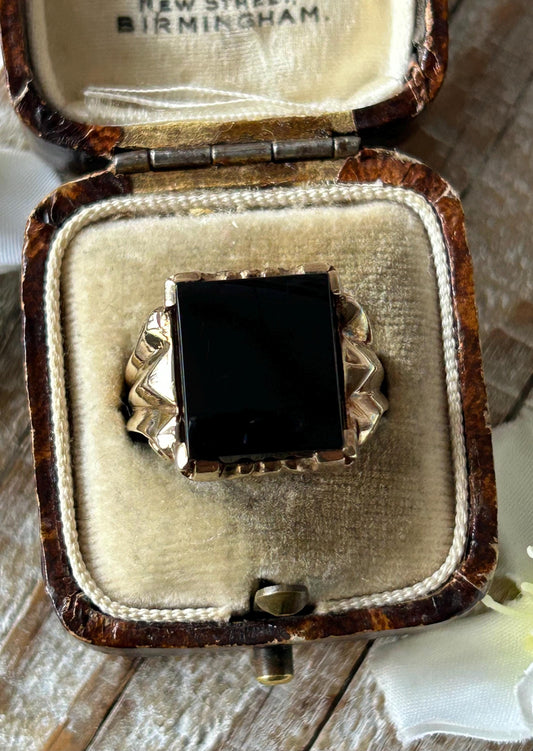 Vintage Rectangular Onyx Signet Ring 9 Carat Yellow Gold 1984