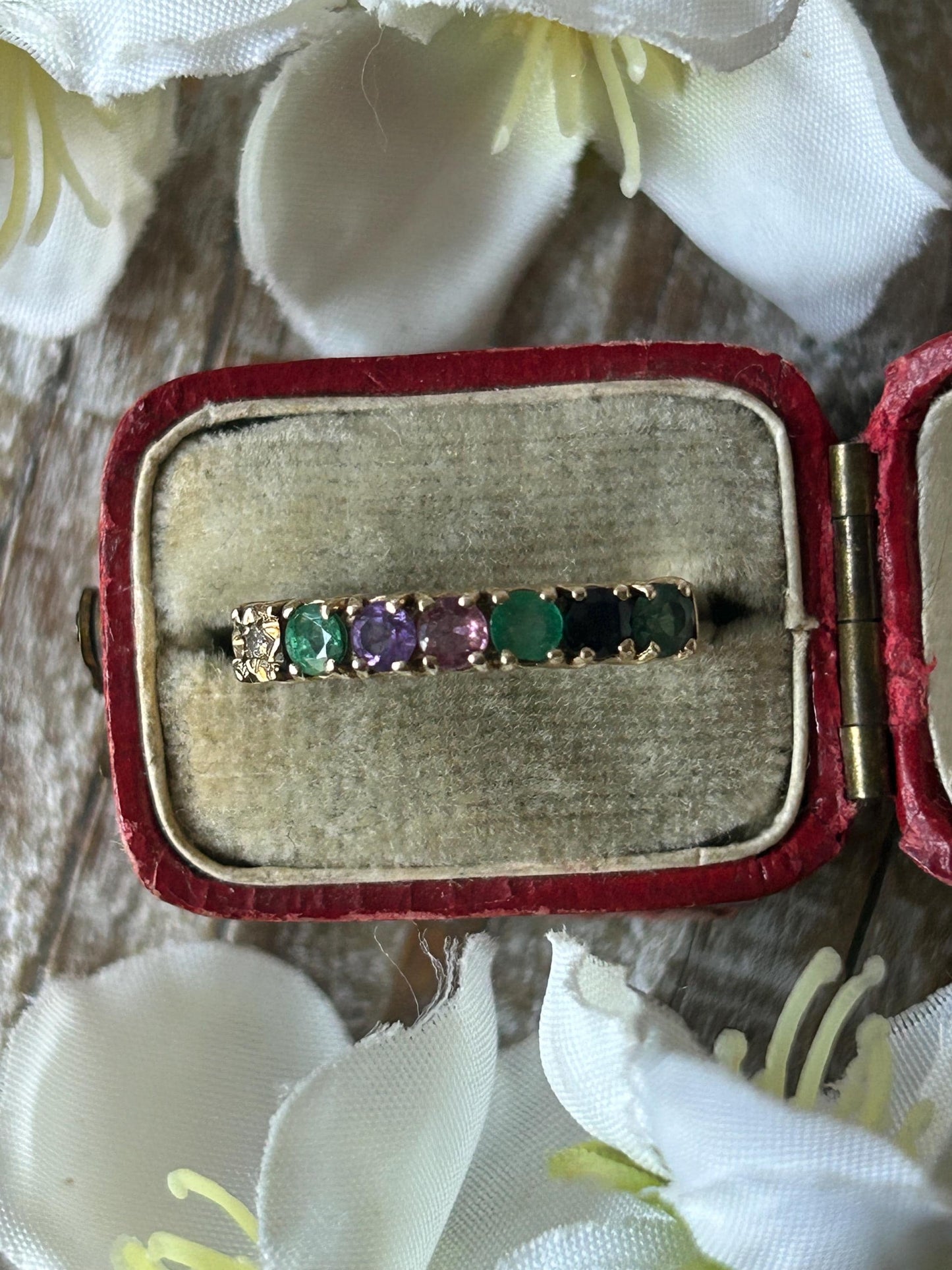 Vintage DEAREST Acrostic Gemstone Ring 9 Carat Yellow Gold 1992
