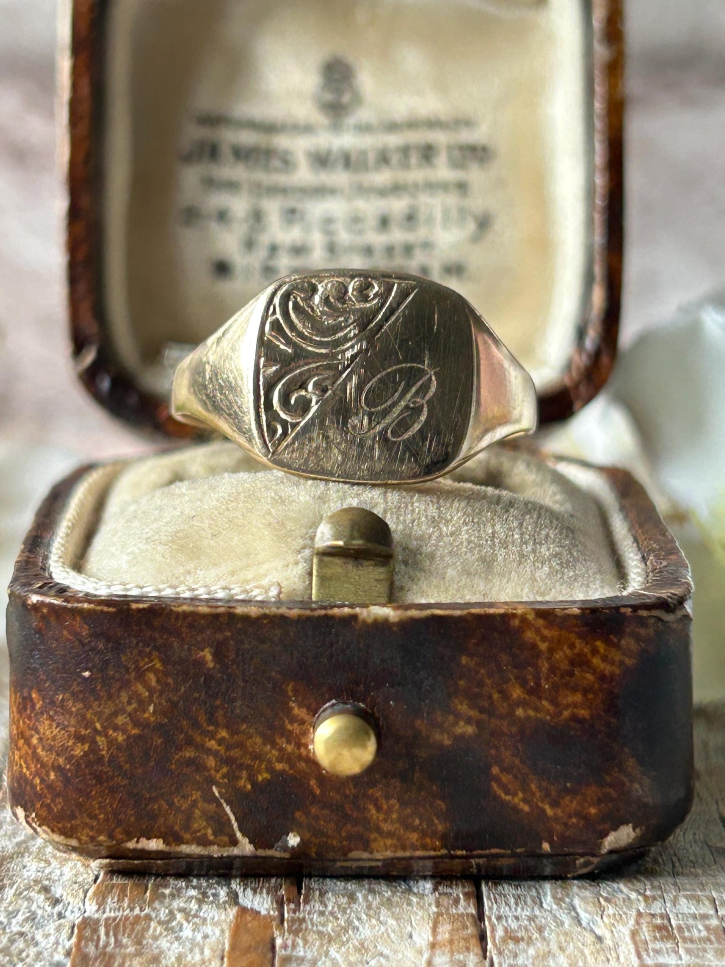 Vintage Monogram Initial B Square Signet Ring 9 Carat Yellow Gold