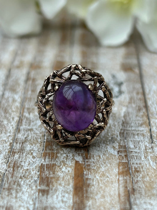 Vintage Cabochon Amethyst Brutalist Statement Ring 9 Carat Yellow Gold 1960s