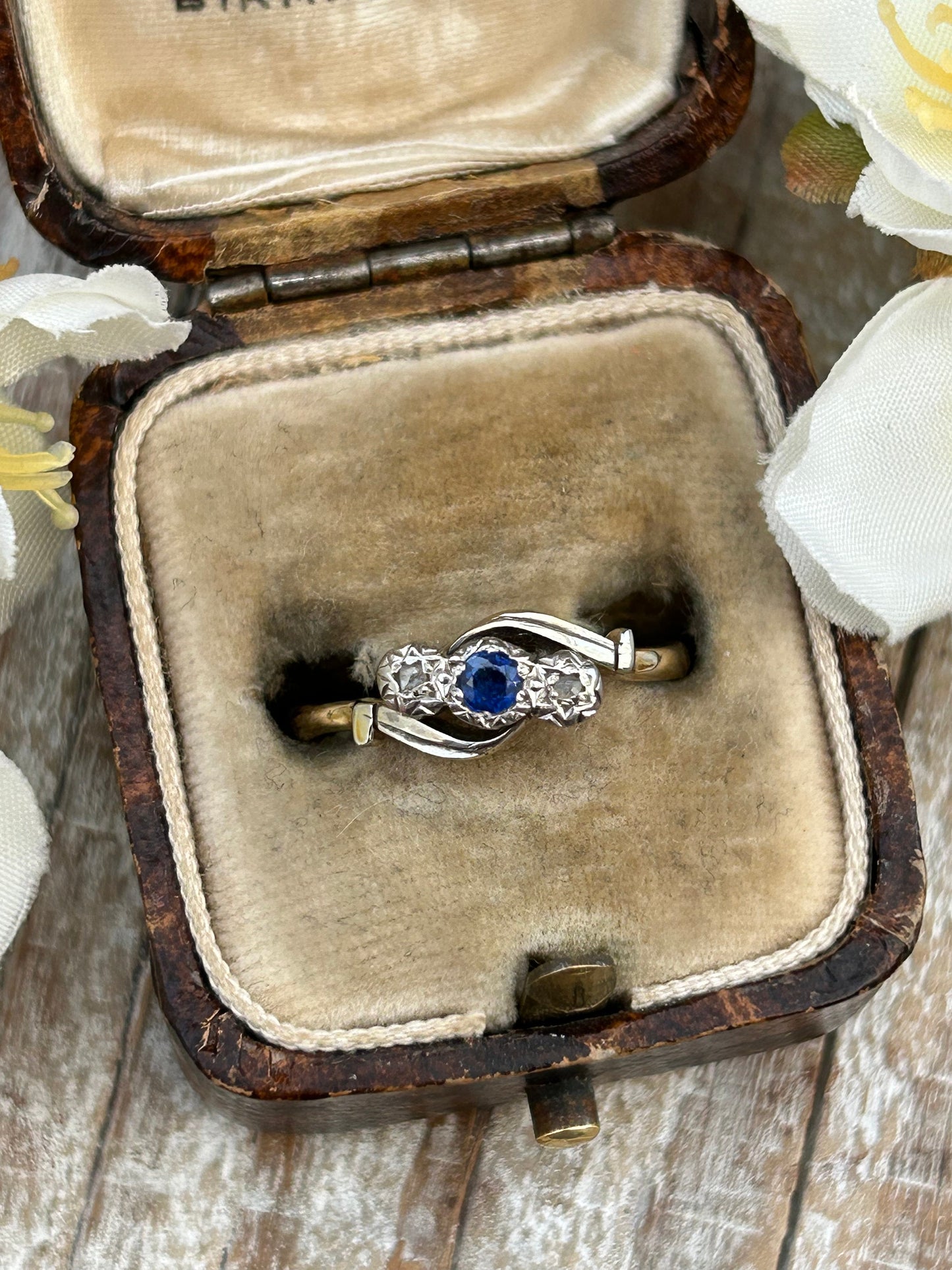 Antique Sapphire and Rose Cut Diamond Ring 18 Carat Gold and Platinum